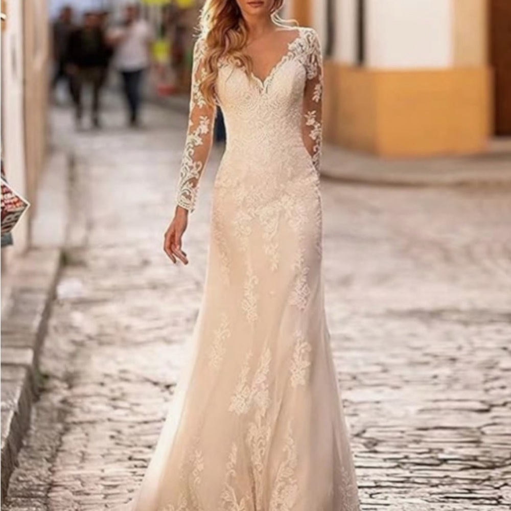 Lace wedding dress